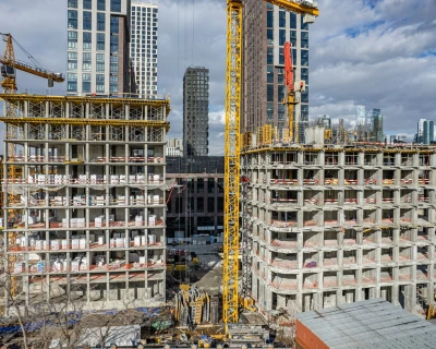 2022 Март